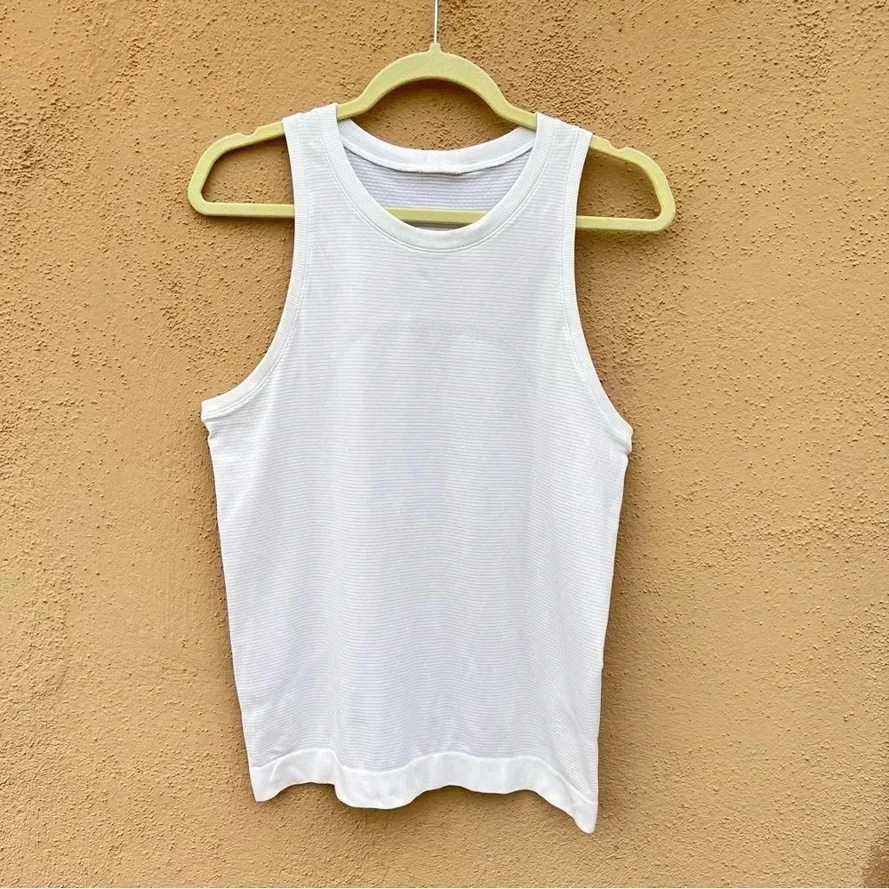 Lululemon Swiftly Breeze Tank Relaxed Fit Heather White Sleeveless Crew-Neck